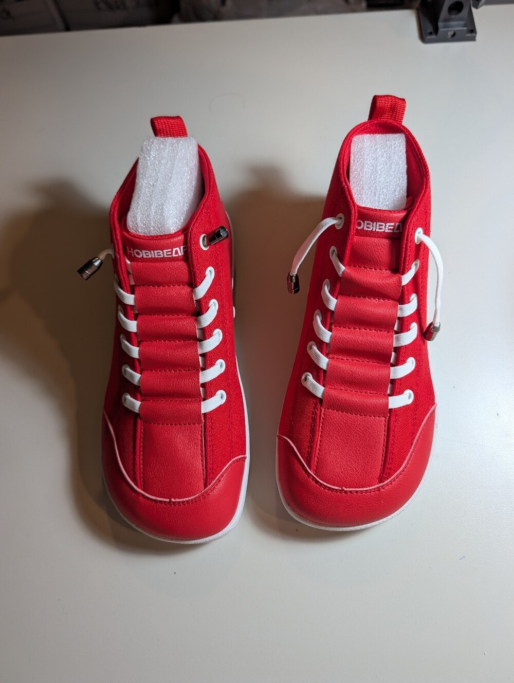 Hobibear Woman's Size 37/7 Red Barefoot Sneakers